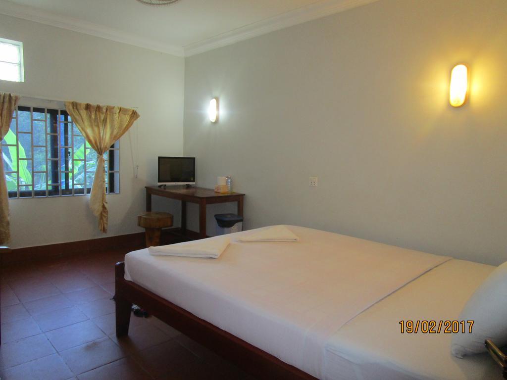 Visal Sak Guesthouse Kep Buitenkant foto