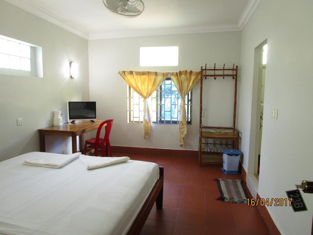 Visal Sak Guesthouse Kep Buitenkant foto