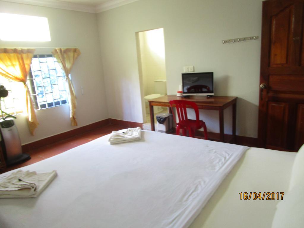 Visal Sak Guesthouse Kep Buitenkant foto