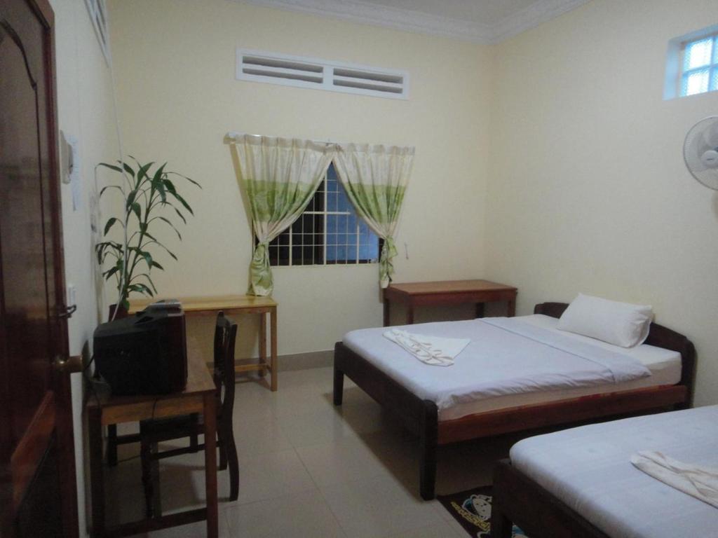 Visal Sak Guesthouse Kep Buitenkant foto