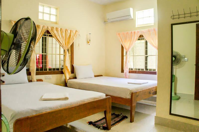 Visal Sak Guesthouse Kep Buitenkant foto