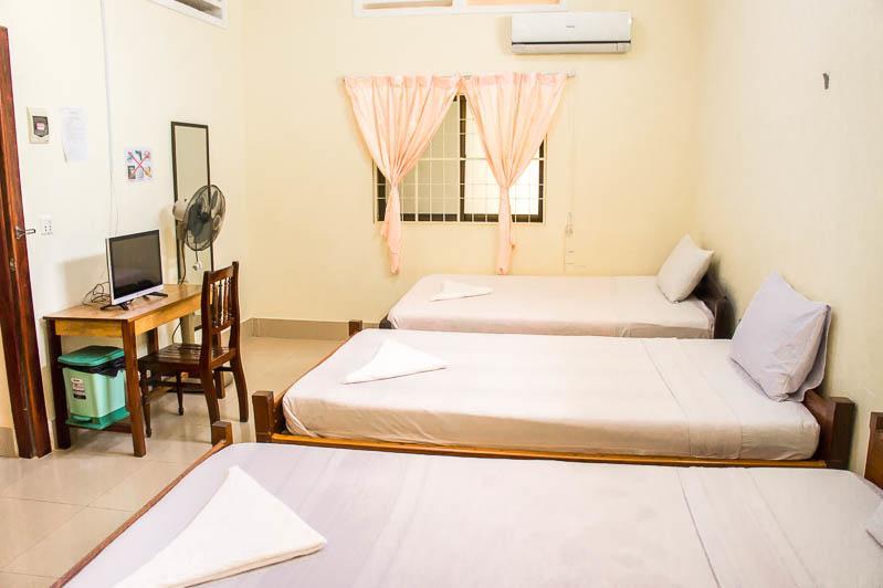 Visal Sak Guesthouse Kep Buitenkant foto