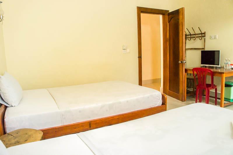 Visal Sak Guesthouse Kep Buitenkant foto